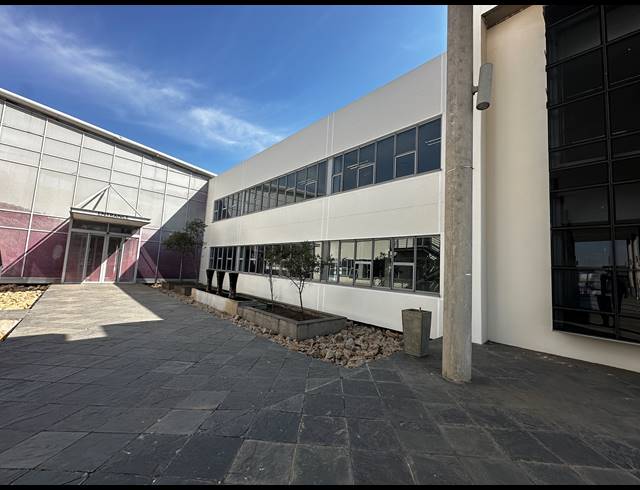 5,301M² OFFICE TO LET IN WOODMEAD